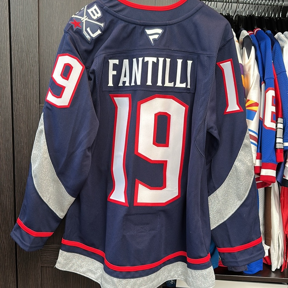Adam Fantilli Columbus Blue Jackets Fanatics 2025 NHL Stadium Series Jersey - Picture 9 of 10